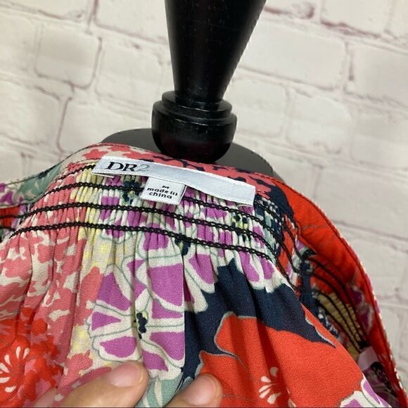 M DR2 by Daniel Rainn loose fitting floral top - Picture 2 of 8